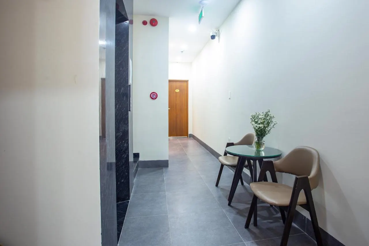 Le House Hotel And Studio Đà Nẵng 2*,
